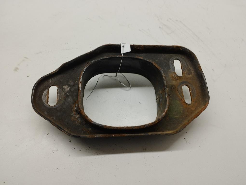 кронштейн двигателя Audi A4 B5 1998, 2.4 л., бензин, МКПП, синий, универсал