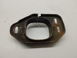 кронштейн двигателя Audi A4 B5 1998, 2.4 л., бензин, МКПП, синий, универсал