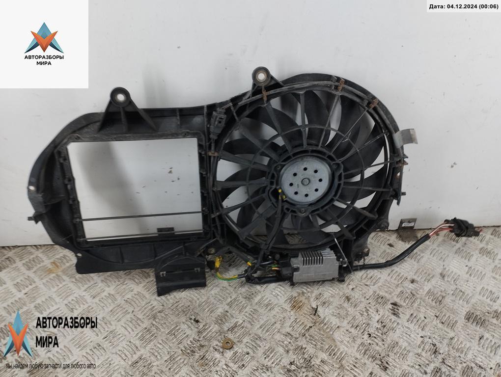 вентилятор радиатора Audi A4 B6 2004, 2.0 л., бензин, МКПП, чёрный, седан, 8E1121205Q - фото №1