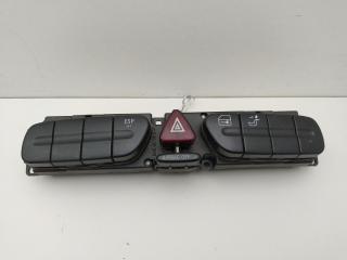 кнопка аварийной сигнализации Mercedes-Benz C-Класс W203/S203/CL203 2001, 2.2 л., дизель, МКПП, серый, седан, 2038214658