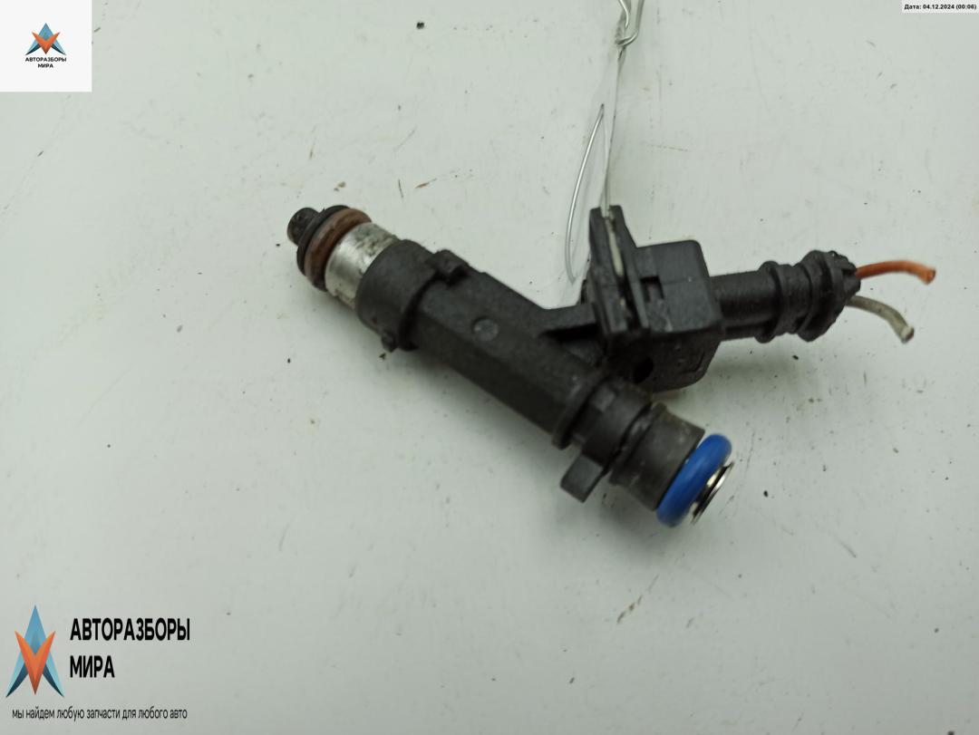 форсунка Dacia (Renault) Logan 2006, 1.6 л., бензин, МКПП, серый, универсал, 8200227124, 0280158034 - фото №1