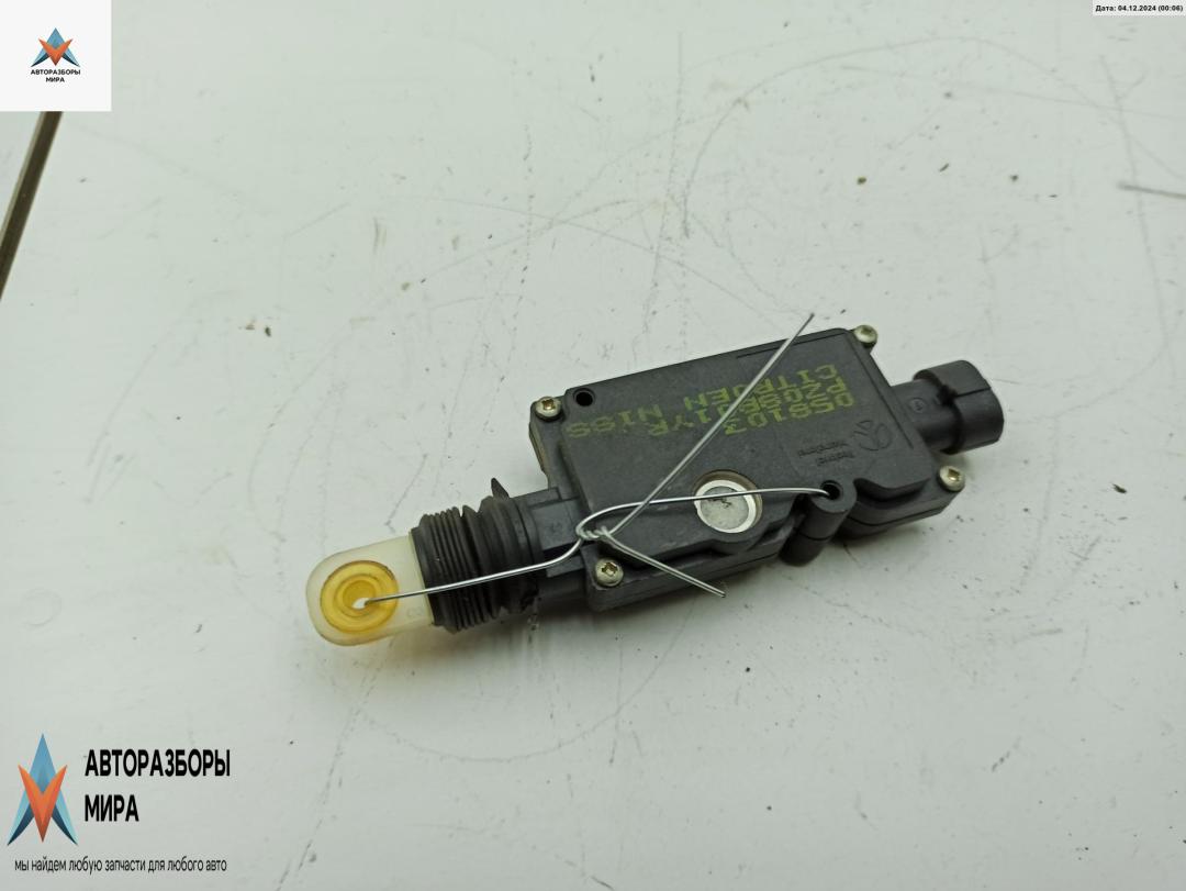 активатор замка багажника Citroen C5 1 поколение 2003, 2.0 л., дизель, МКПП, серый, универсал, 058103 - фото №1