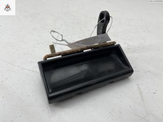 ручка крышки багажника Mitsubishi Space Wagon 2 поколение (Typ N30/N40) 1995, красный, минивэн