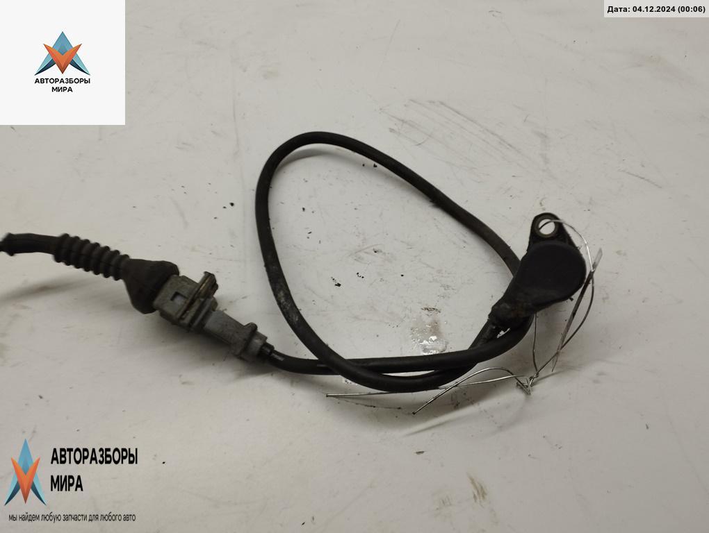 датчик коленвала Audi A4 B5 1995, 1.8 л., бензин, МКПП, красный, универсал - фото №1