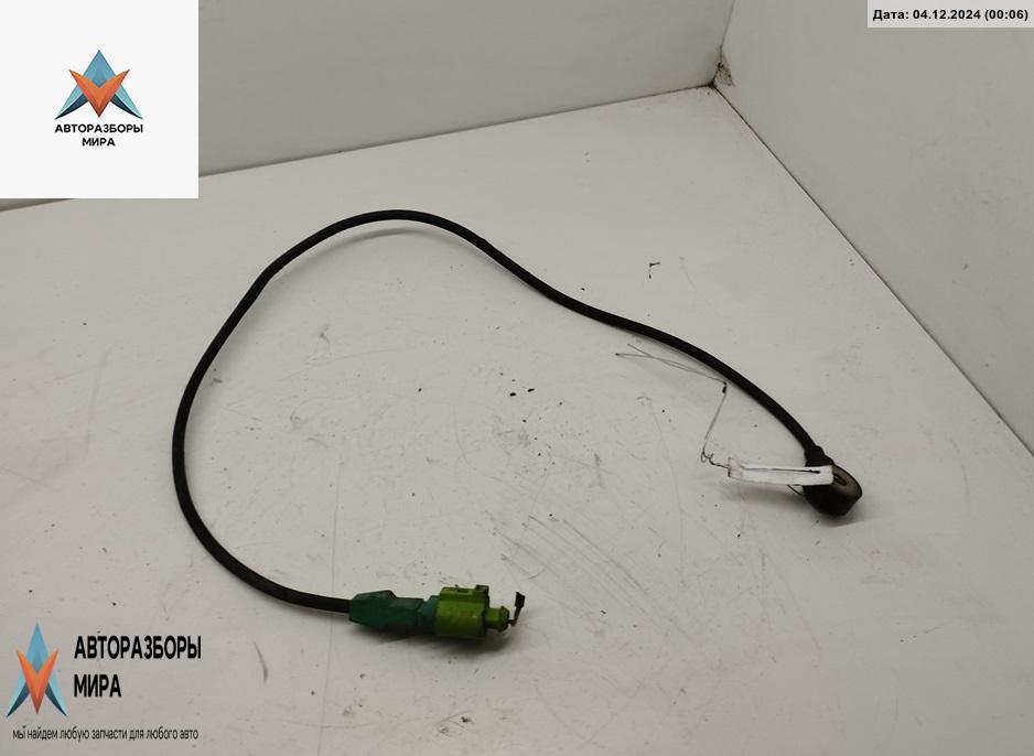 датчик детонации Audi A4 B6 2004, 2.0 л., бензин, МКПП, чёрный, седан, 070905377 - фото №1
