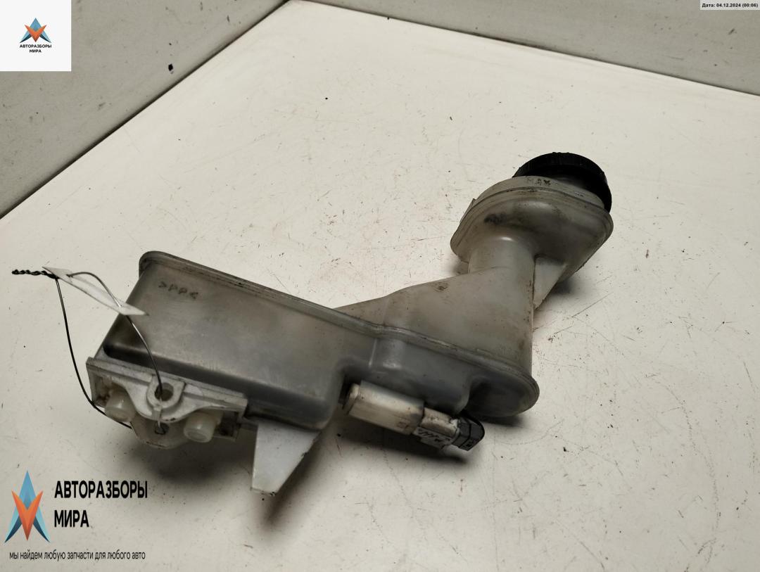 бачок тормозной жидкости Renault Koleos 1 поколение 2008, 2.0 л., дизель, МКПП, серый, внедорожник 5 дв. - фото №1