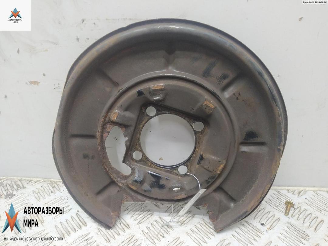 защитный кожух тормозного механизма Mercedes-Benz B-Класс W245 2006, 2.0 л., бензин, АКПП, серый, минивэн, A1699810027 - фото №1