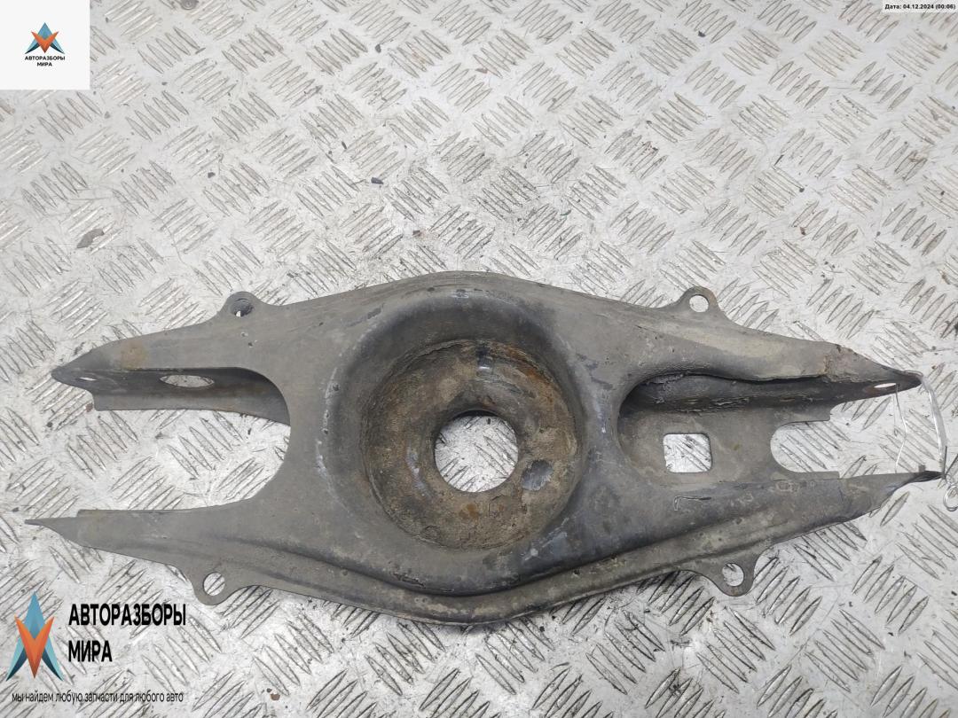 рычаг задний левый Mercedes-Benz C-Класс W204/S204 2009, 2.2 л., дизель, АКПП, серый, универсал, 2043502908 - фото №1