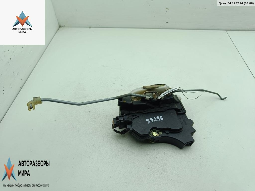 замок двери передней правой Mitsubishi Lancer 9 поколение 2003, 1.6 л., бензин, АКПП, серый, универсал - фото №1