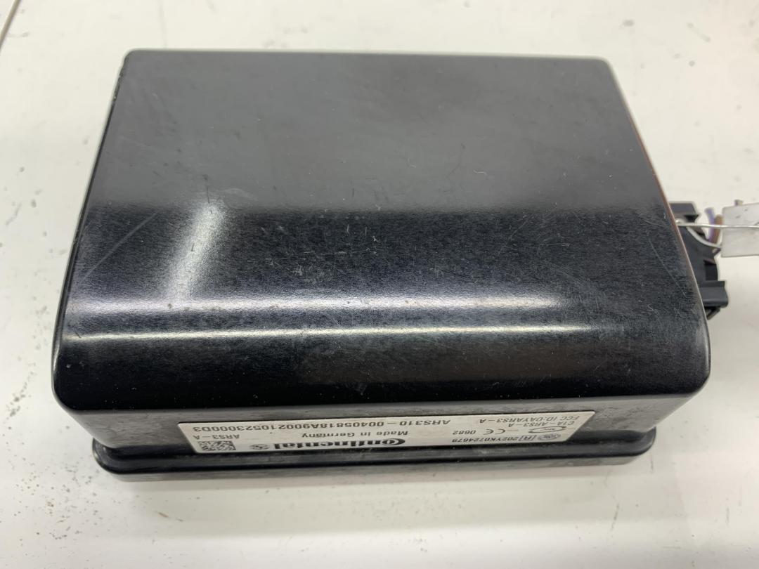 Датчик радара (модуль активного круиз контроля) Mercedes-Benz E W212 2010, 3.0 л., дизель, АКПП, бежевый, универсал, 2124404714, 2125450416, 2124421156
