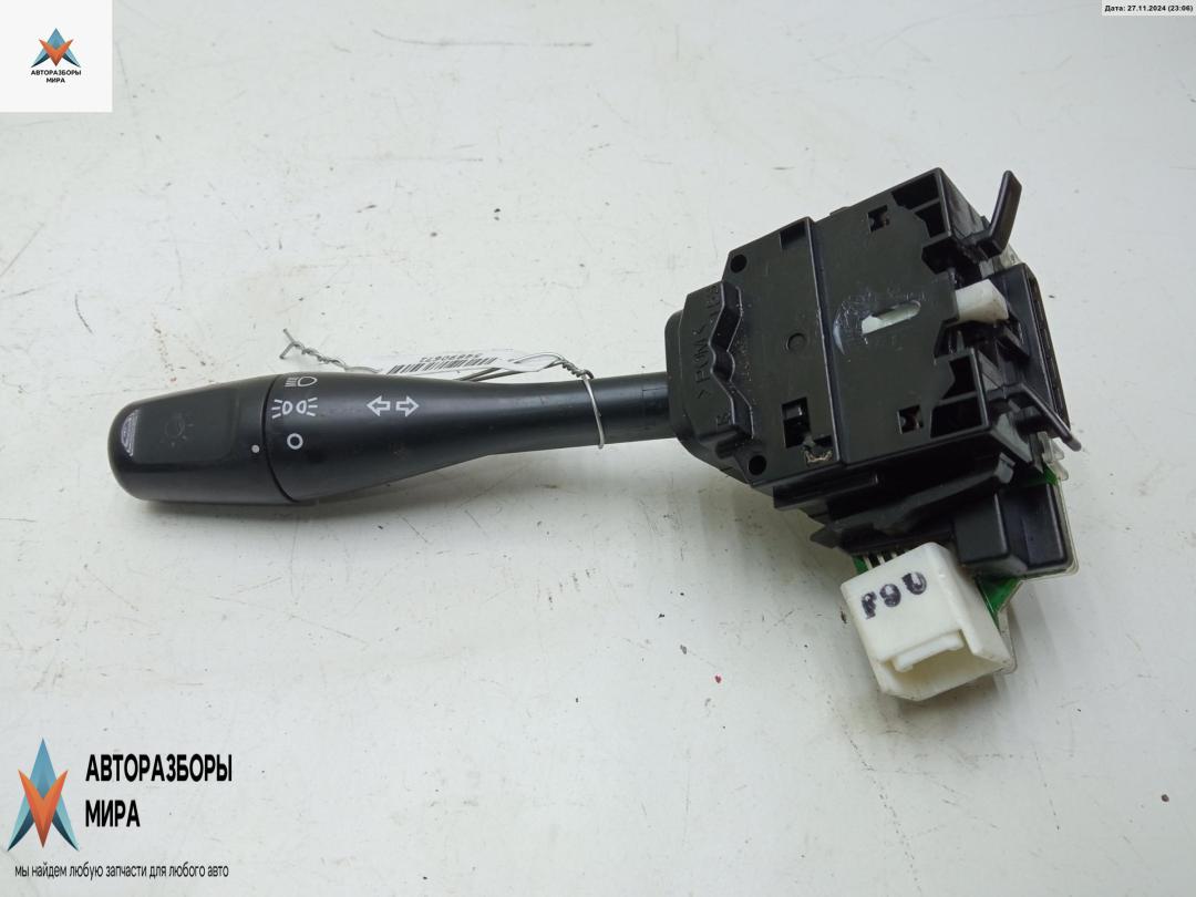 переключатель поворотов Mitsubishi Space Runner 2 поколение 2000, 2.4 л., бензин, МКПП, красный, минивэн - фото №1