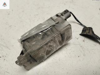 подсветка номера Renault Laguna 2 поколение [рестайлинг] 2005, 1.9 л., дизель, МКПП, серый, хетчбэк 5 дв., 7700796163