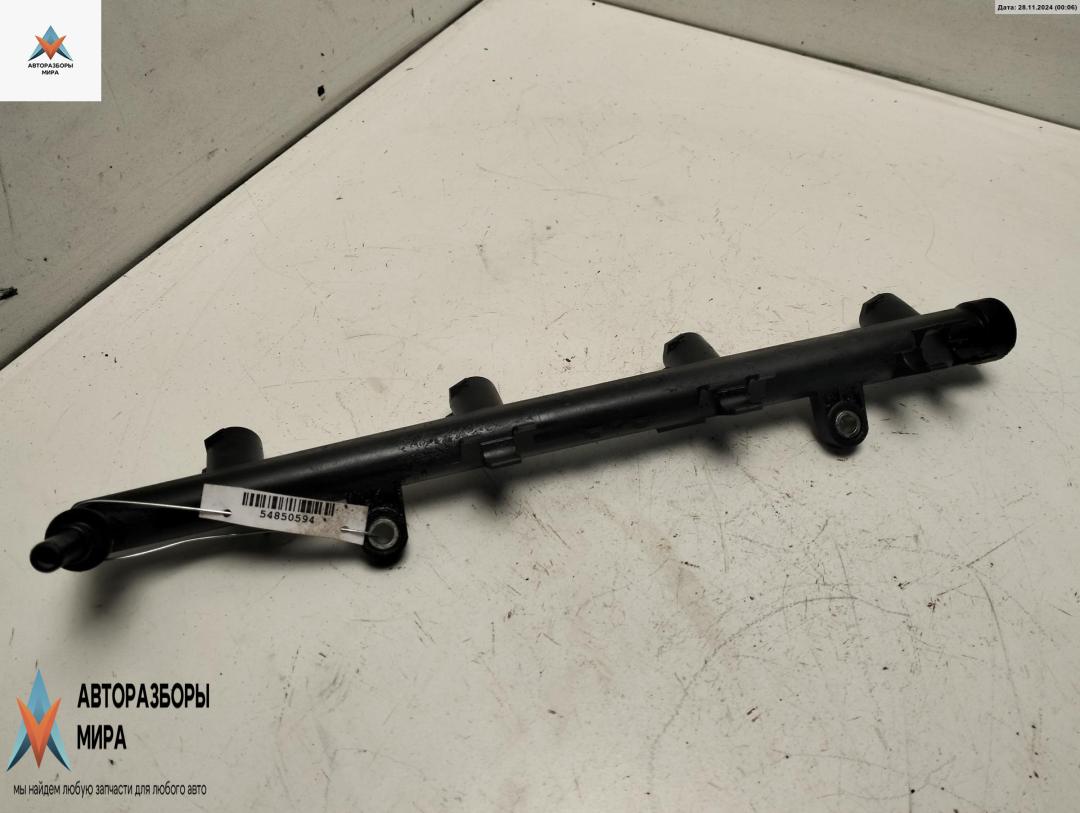 топливная рампа Renault Scenic 2 поколение 2005, 1.6 л., бензин, МКПП, серый, минивэн, 8200135504 - фото №1