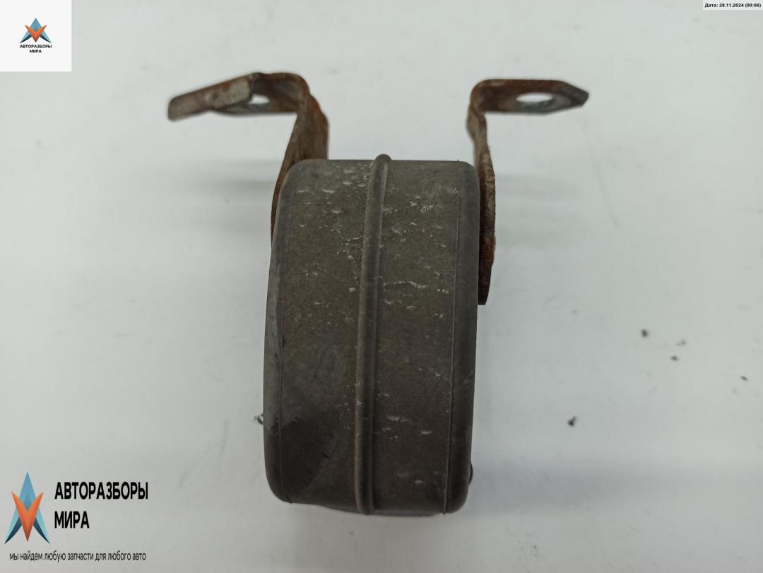 кронштейн глушителя Audi A6 4F/C6 2005, 2.7 л., дизель, МКПП, зелёный, универсал, 4F0253144D - фото №1