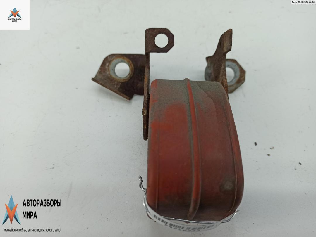 кронштейн глушителя Audi A6 4F/C6 2007, 3.0 л., дизель, АКПП, белый, универсал, 4F0253144P - фото №1