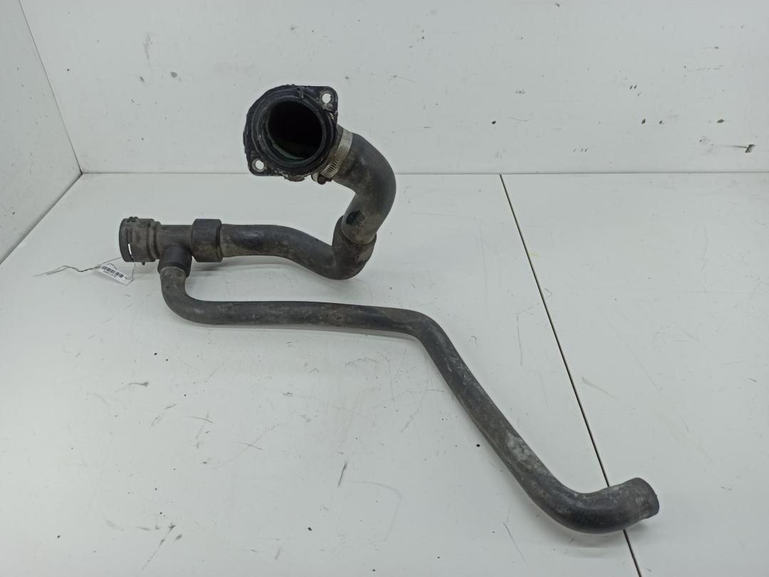 патрубок радиатора Audi A4 B5 1996, 1.6 л., бензин, 8D0121055G