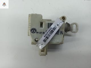 активатор замка багажника Audi A6 4B/C5 2000, 2.7 л., бензин, АКПП, зелёный, универсал, 3B0862159A