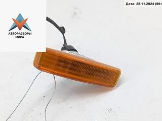 повторитель передний левый BMW 5 серия E39 [рестайлинг] 2001, 2.5 л., дизель, МКПП, синий, универсал, 8360589