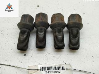 болт колесный Volkswagen Passat B5 1998, 1.8 л., бензин, МКПП, зелёный, универсал, 8D0601139D