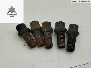 болт колесный Volkswagen Passat B6 2006, 2.0 л., дизель, МКПП, серый, универсал, 8D0601139D