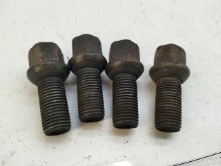 болт колесный Volkswagen Passat B5 1998, 1.8 л., бензин, МКПП, зелёный, универсал, 8D0601139D