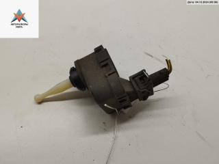 корректор фар Audi A4 B5 1997, 1.8 л., бензин, АКПП, красный, седан, 4D0941295