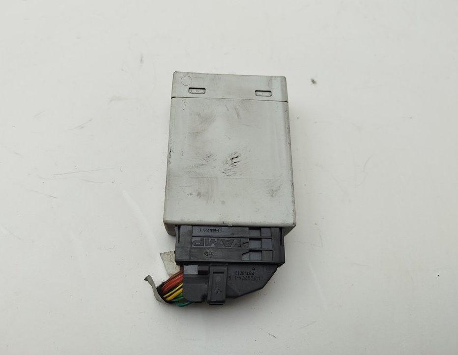 блок управления (другие) BMW 3 E90/E91/E92/E93 2008, 2.0 л., дизель, АКПП, серый, универсал, 7184392