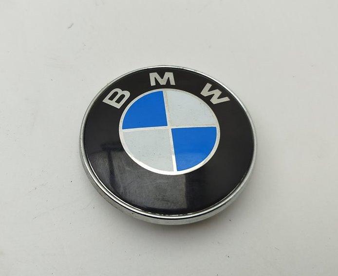 эмблема BMW 3 E46 2000, 2.0 л., дизель, МКПП, серый, седан, 8132375