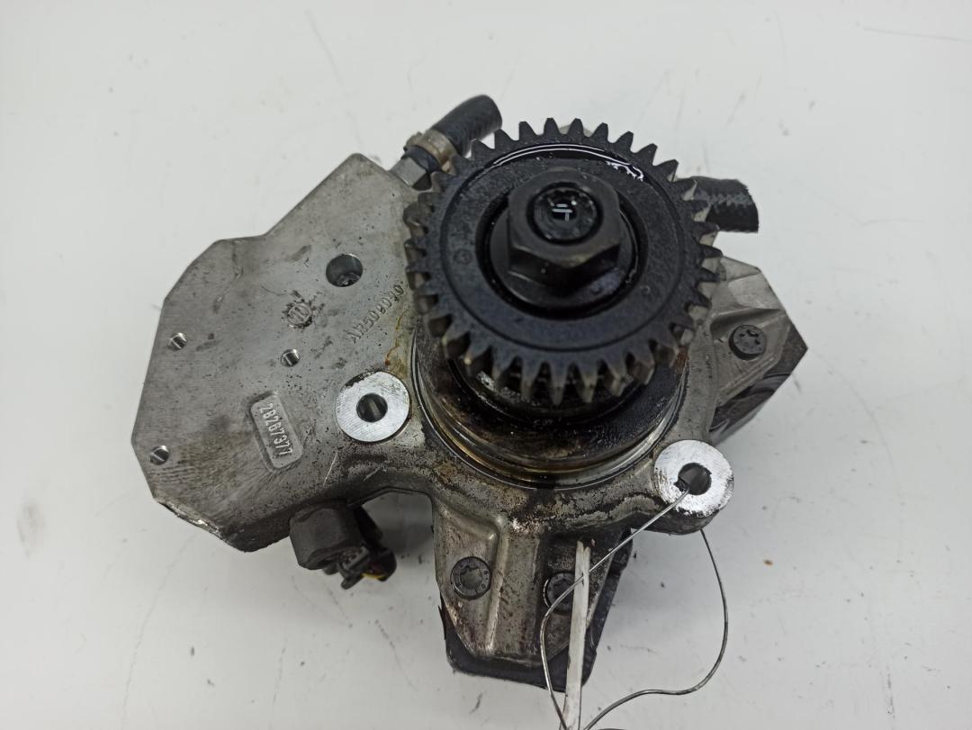 ТНВД Mercedes-Benz E W212 2010, 3.0 л., дизель, АКПП, бежевый, универсал, 6420700801