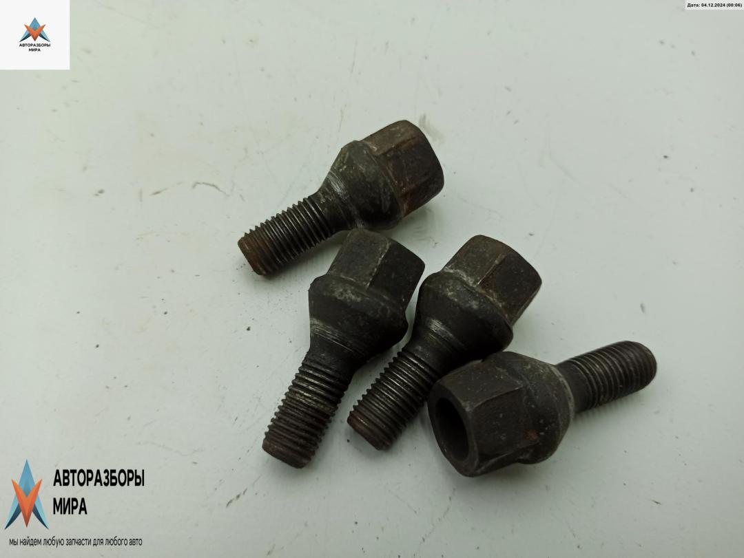 болт колесный Renault Scenic 2 поколение 2005, 2.0 л., бензин, МКПП, серый, минивэн - фото №1