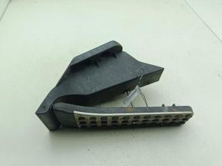 педаль Mercedes-Benz E-Класс W212/S212/C207/A207 2010, 3.0 л., дизель, АКПП, бежевый, универсал, 2043000204