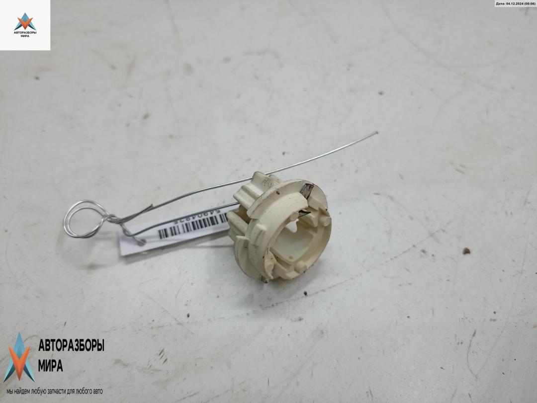 Патрон лампы фонаря Opel Vectra C 2003, 2.2 л., дизель, МКПП, серый, универсал - фото №1