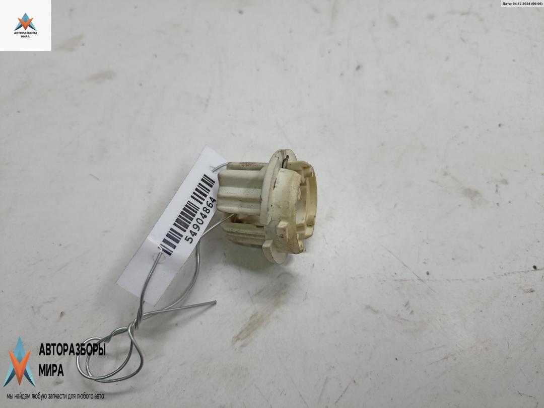 Патрон лампы фонаря Opel Vectra C 2003, 2.2 л., дизель, МКПП, серый, универсал - фото №1