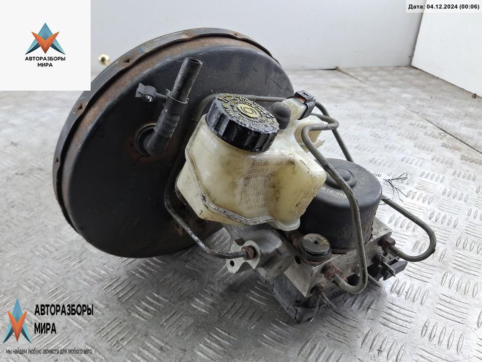 вакуумный усилитель тормозов Volkswagen Golf 3 поколение 1997, 1.6 л., бензин, МКПП, красный, хетчбэк 5 дв., 1H1 - фото №1