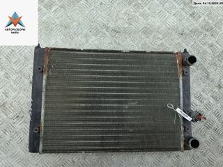 радиатор охлаждения Volkswagen Golf 3 поколение 1997, 1.6 л., бензин, МКПП, красный, хетчбэк 5 дв.