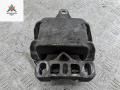 подушка крепления двигателя Volkswagen Golf 4 поколение 1999, 1.4 л., бензин, МКПП, чёрный, хетчбэк 3 дв. - фото №2
