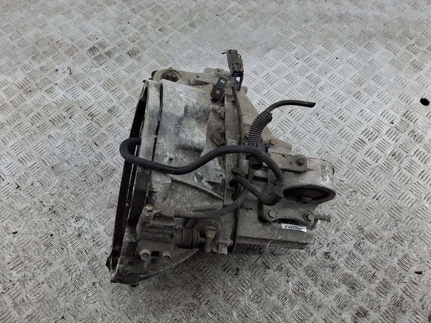 МКПП Nissan Almera Tino 2004, 2.2 л., дизель, МКПП, серый, минивэн