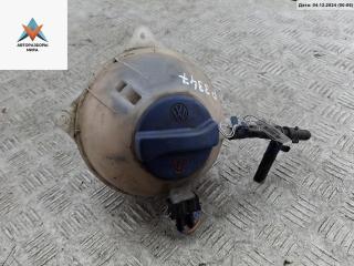 бачок расширительный Volkswagen Golf 3 поколение 1997, 1.6 л., бензин