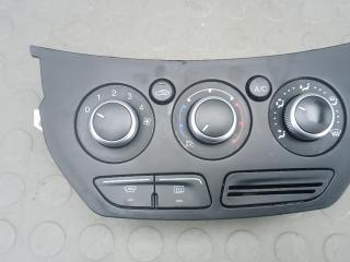 блок управления печки / климат-контроля Ford Kuga 2 поколение 2013, 2.0 л., дизель, МКПП, внедорожник 5 дв., 1067439