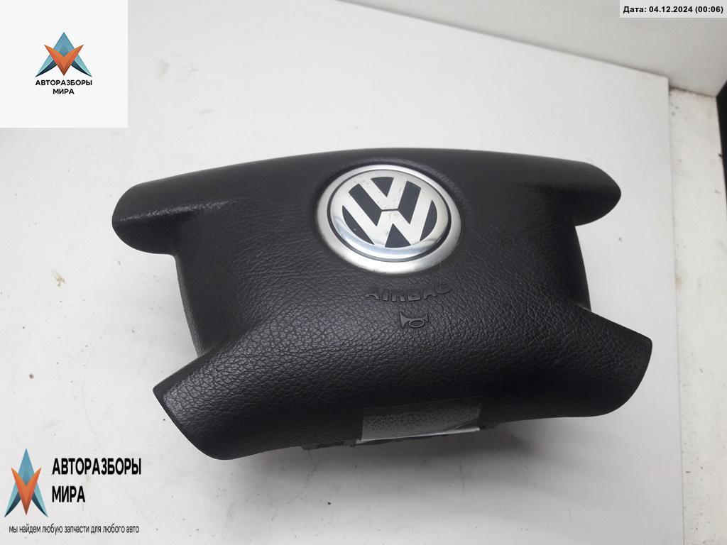 подушка безопасности водителя Volkswagen Caddy 3 поколение 2005, 2.0 л., дизель, МКПП, белый, фургон, 2K0880201B - фото №1