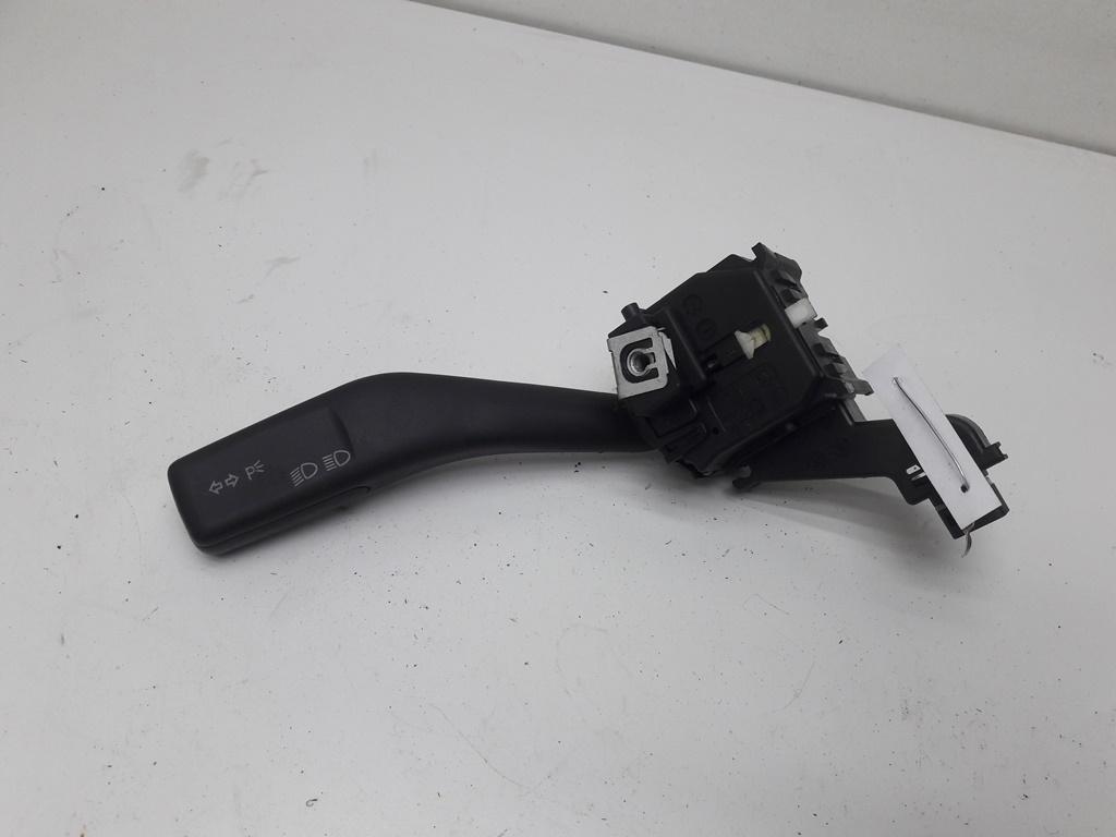 переключатель поворотов Volkswagen Caddy 2005, 2.0 л., дизель, МКПП, белый, фургон, 1K0953513