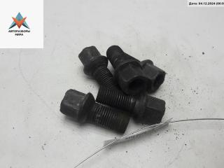 болт колесный Volkswagen Polo 4 поколение [рестайлинг] 2005, 1.2 л., бензин, МКПП, серый, хетчбэк 3 дв.