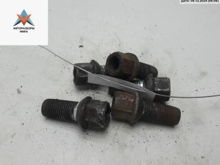 болт колесный Volkswagen Touran 1 поколение 2003, 2.0 л., дизель, МКПП, чёрный, минивэн