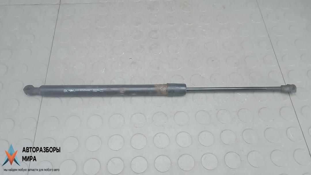 амортизатор крышки багажника (3-5 двери) Peugeot 308 T9 2015, 1.6 л., дизель, МКПП, универсал - фото №1