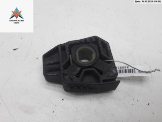 кронштейн радиатора Volkswagen Golf 4 поколение 1999, 1.6 л., бензин, МКПП, зелёный, хетчбэк 5 дв., 1J0806155