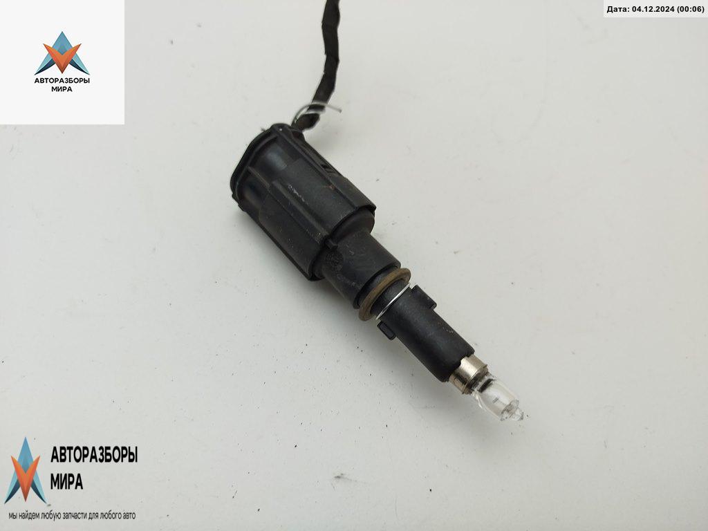 Патрон лампы фары BMW 5 серия E39 1997, 2.5 л., бензин, МКПП, серый, универсал, 8370892 - фото №1