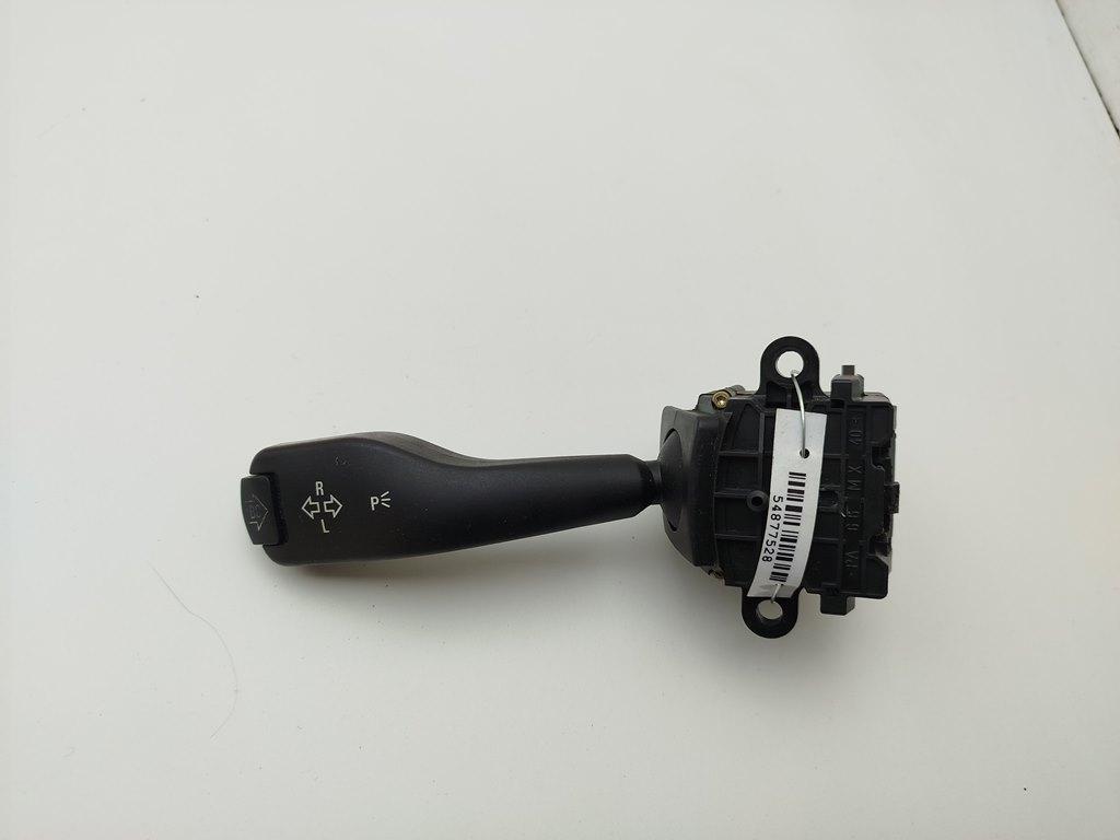 переключатель поворотов BMW 5 E39 2001, 2.5 л., дизель, АКПП, зелёный, универсал, 8363668