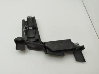 крепление фары левой BMW 3 E46 2002, 2.0 л., бензин, МКПП, чёрный, универсал, 1301073017