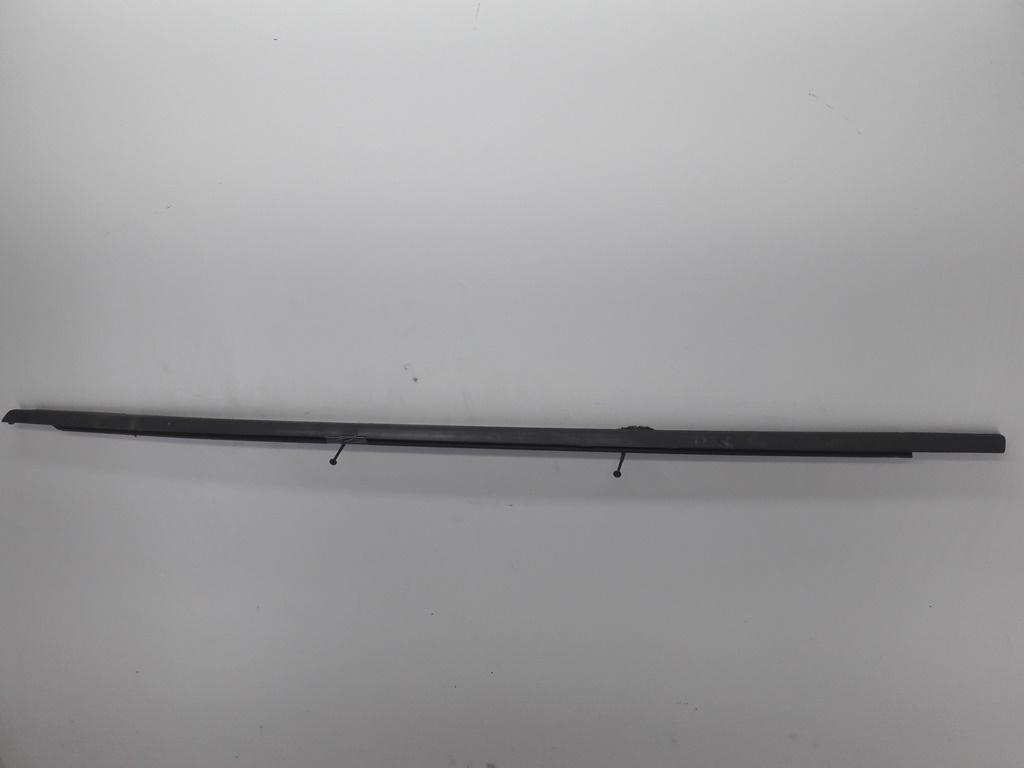 Молдинг стекла двери наружный Volkswagen Passat B6 2007, 1.9 л., дизель, МКПП, серый, универсал