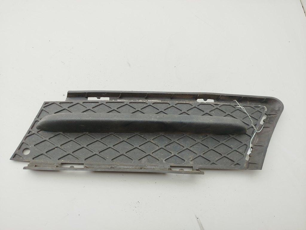 заглушка (решетка) в бампер BMW 3 E90/E91/E92/E93 2008, 2.0 л., дизель, АКПП, серый, универсал, 7154553